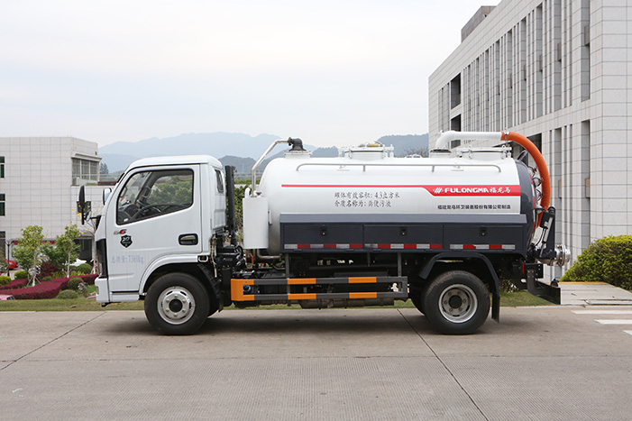 sewage disposal truck