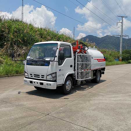 The Mechanics Behind Guardrail Cleaning Trucks