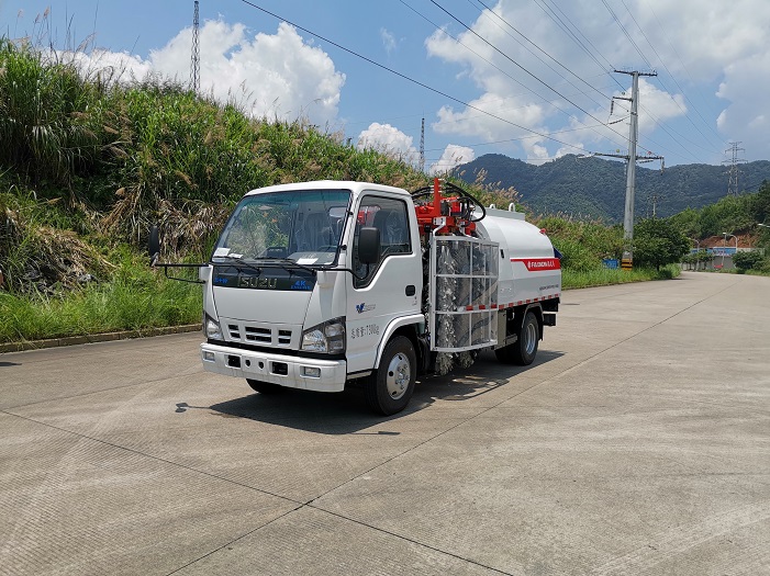 A Closer Look at Road Guardrail Cleanout Vehicles: Function, Design, and Impact