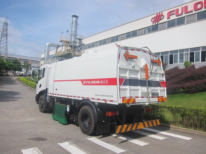 Street Cleaning Trucks: Innovations Driving Urban Cleanliness