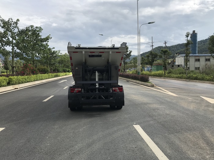 Le rôle des camions de recyclage dans le tri efficace des déchets