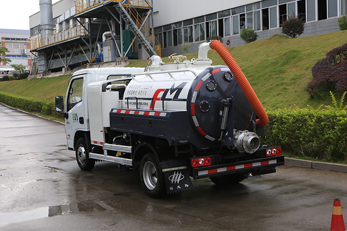 From Septic Tanks to Safe Disposal: The Role of Septic Trucks