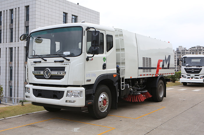 Street Sweepers 2.0: How Smart Technology is Revolutionizing Sweeper Lorries