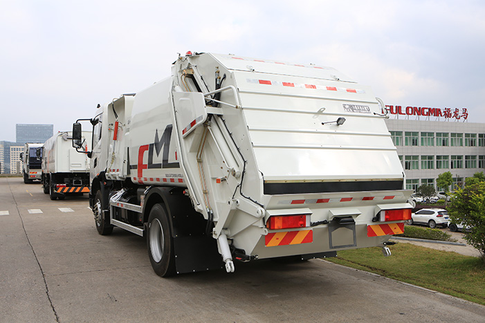 Características de rendimiento y configuración del camión de basura comprimida Fulongma